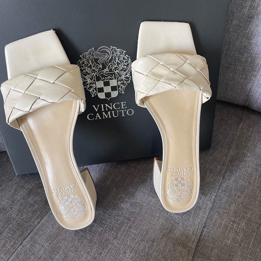 Vince Camuto Beige Ivory  Woven Heeled Sandals size 8.5